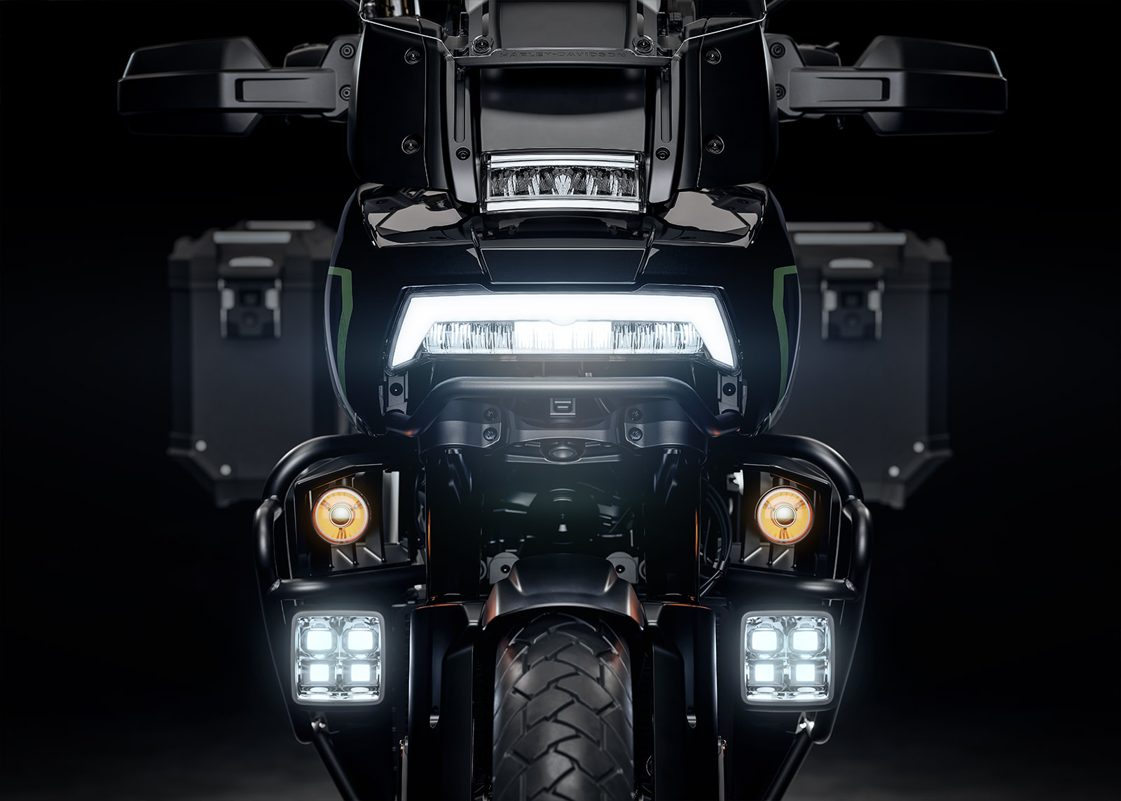 2026-pan-america-limited-beauty-headlamp-ls