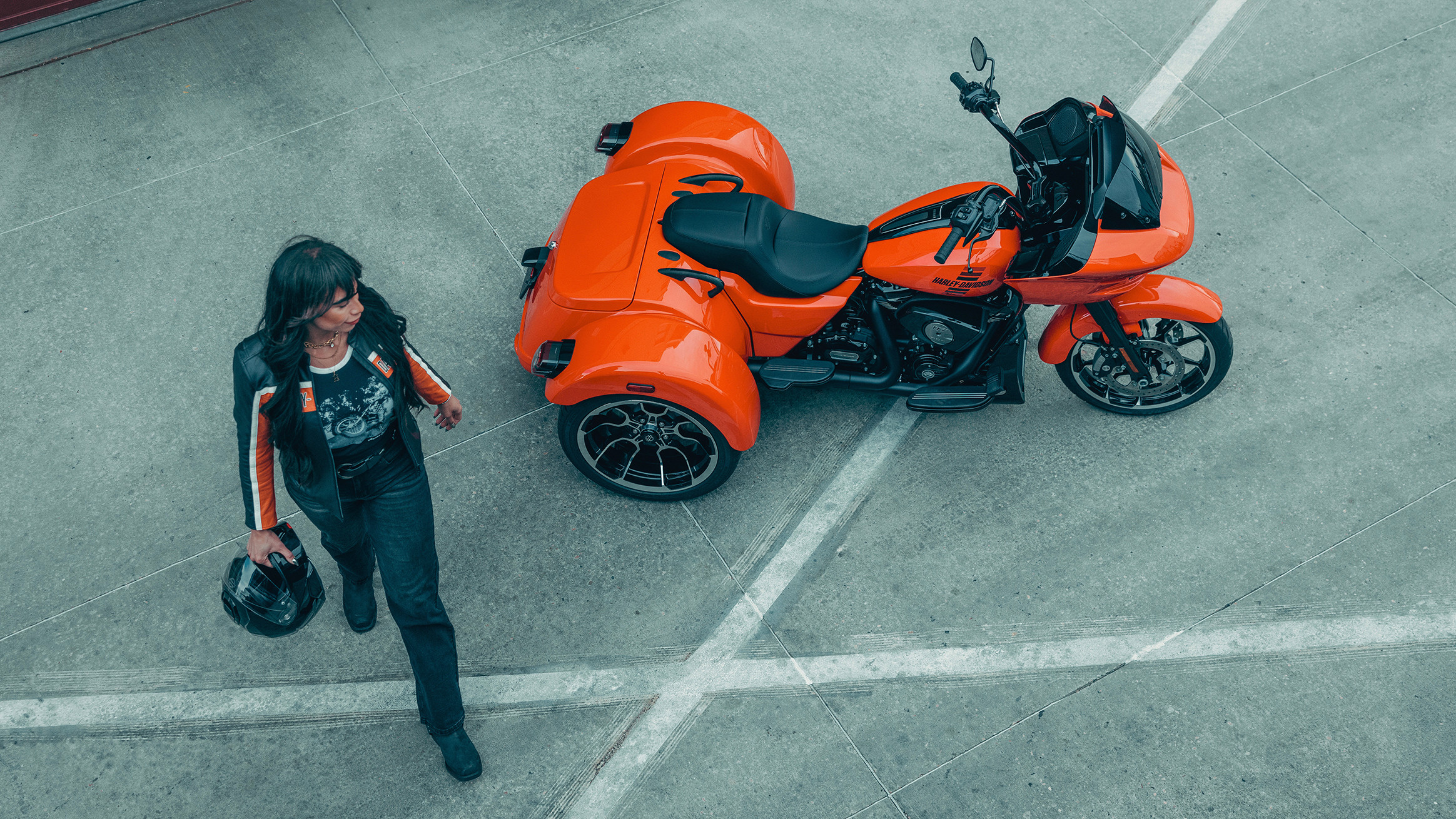 2026-road-glide-3-lifestyle-ls-1