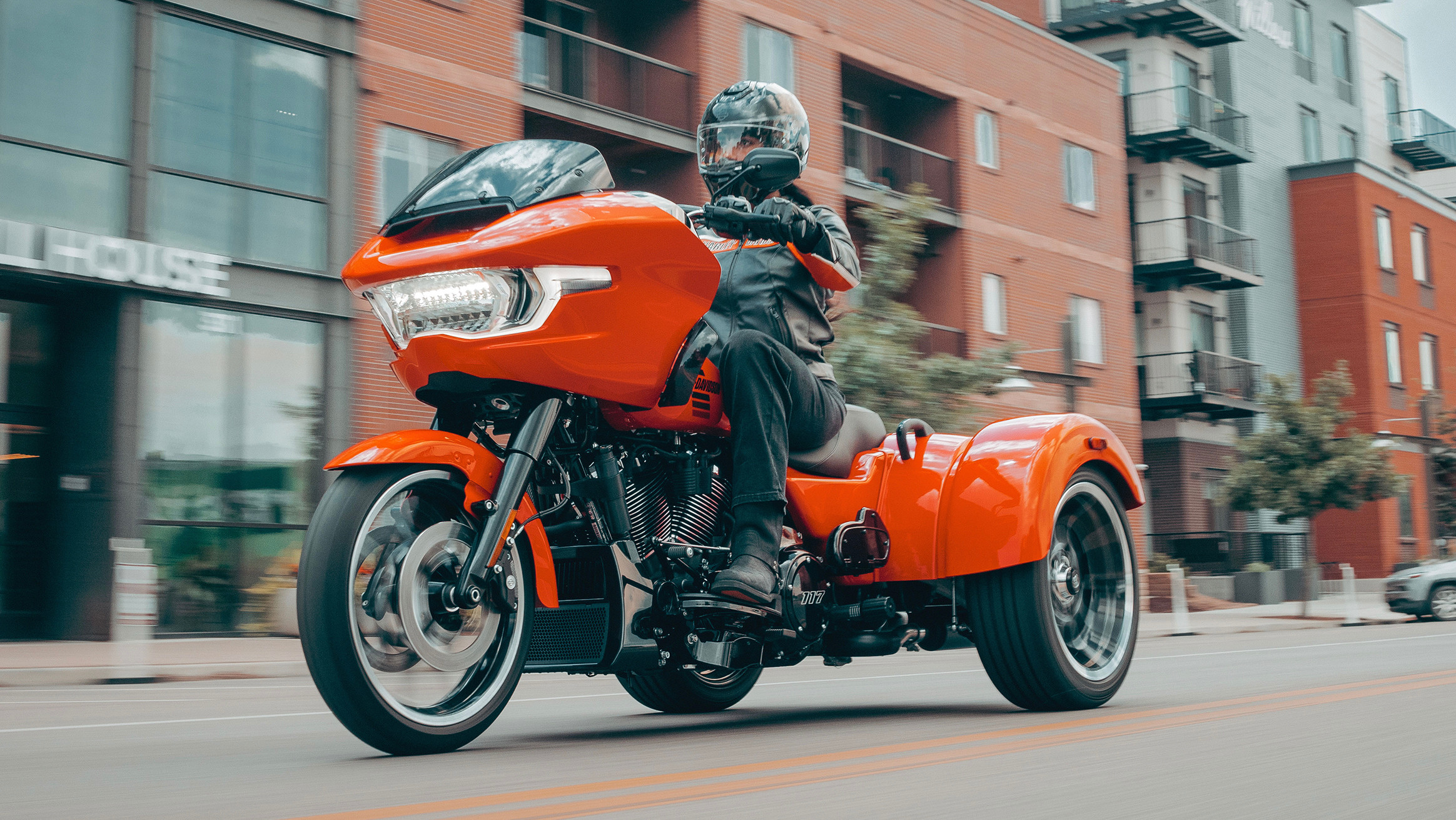 2026-road-glide-3-riding-ls-3