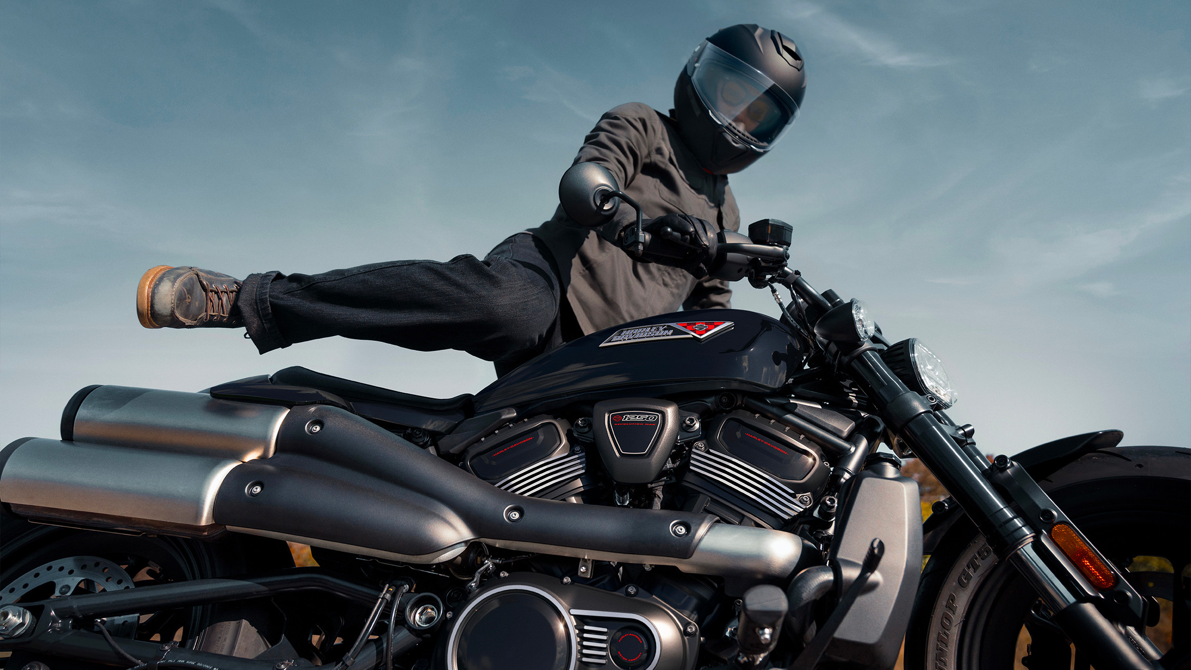 2026-sportster-s-lifestyle-ls-1